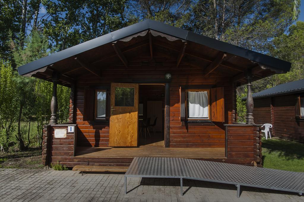 Camping & Bungalows Ligueerre De Cinca Bagian luar foto