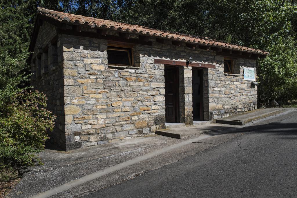 Camping & Bungalows Ligueerre De Cinca Bagian luar foto