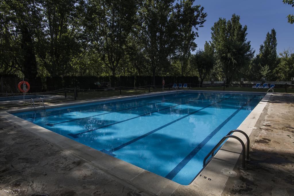 Camping & Bungalows Ligueerre De Cinca Bagian luar foto