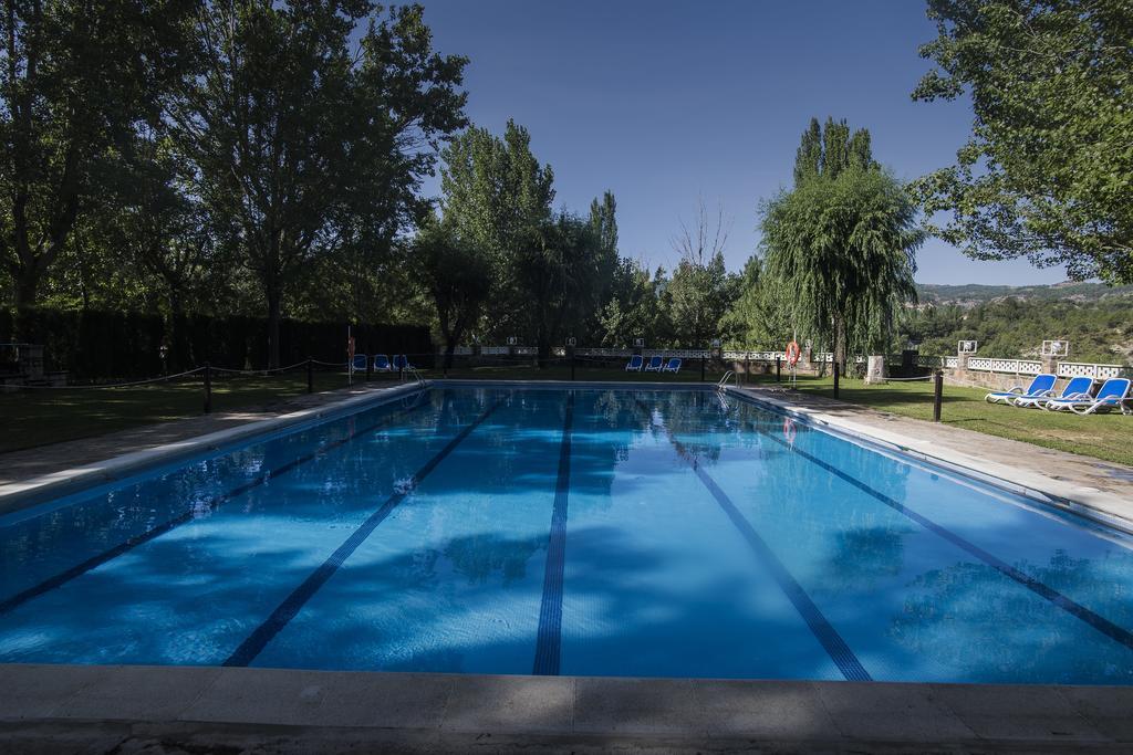 Camping & Bungalows Ligueerre De Cinca Bagian luar foto