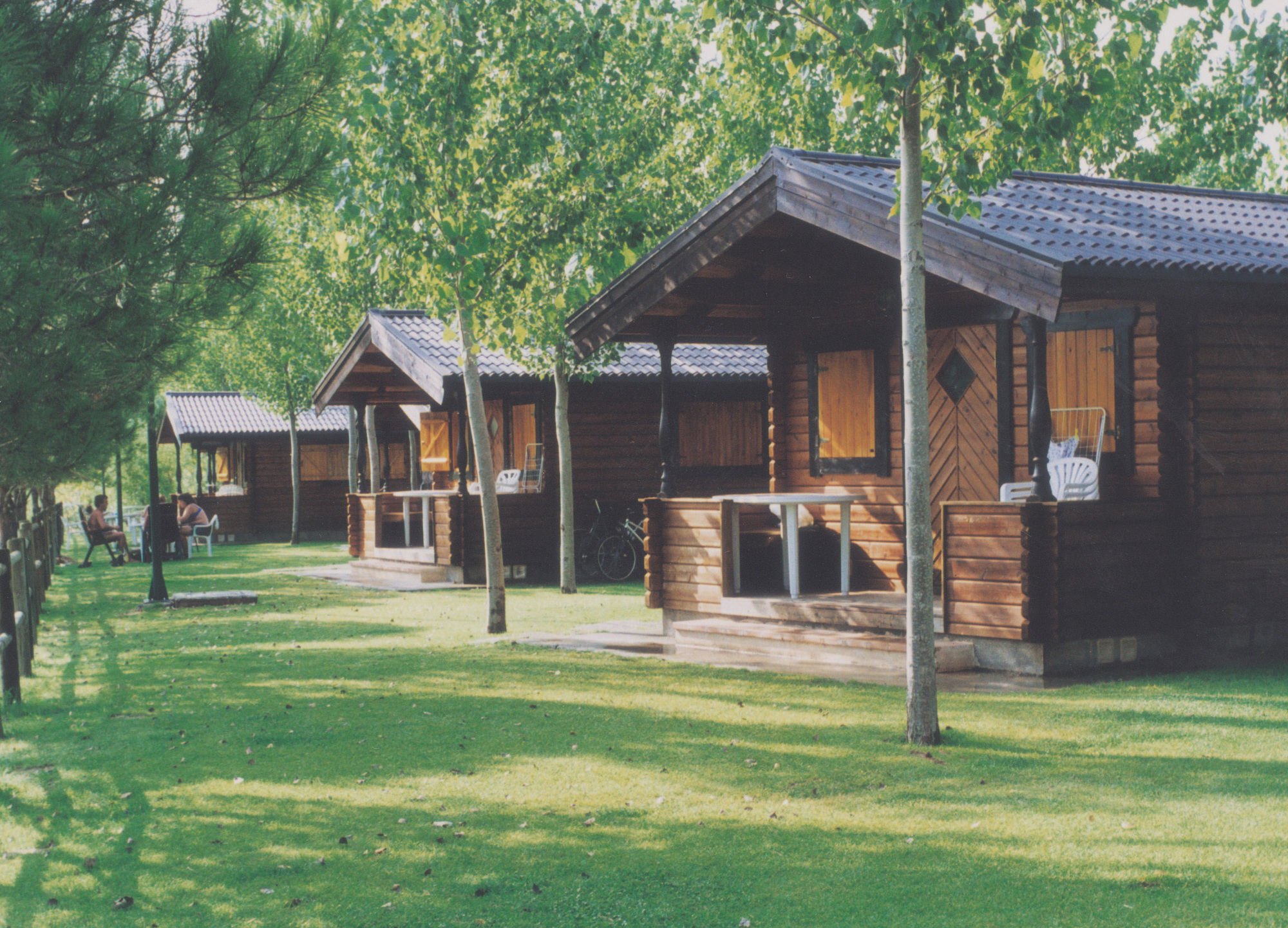 Camping & Bungalows Ligueerre De Cinca Bagian luar foto